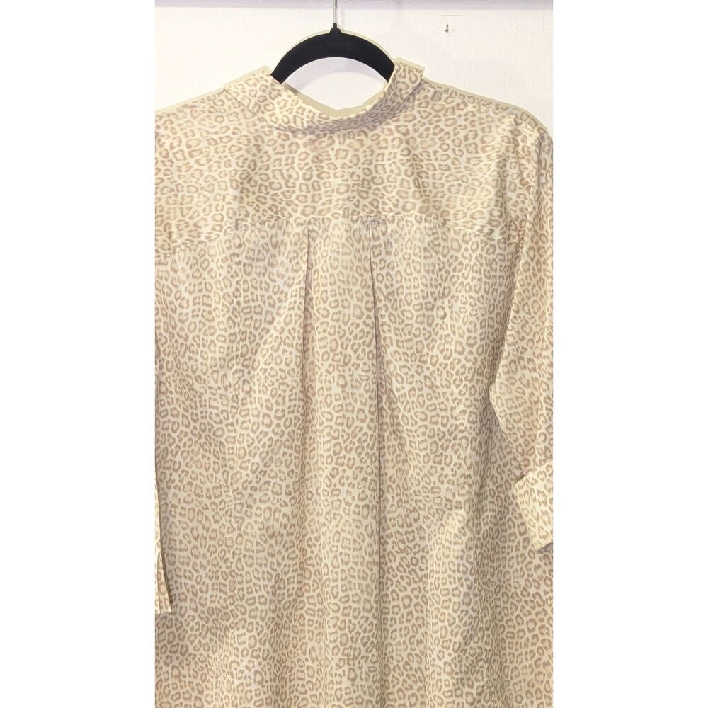 Chico's leopard print no iron collared button up XL - Picture 6 of 8